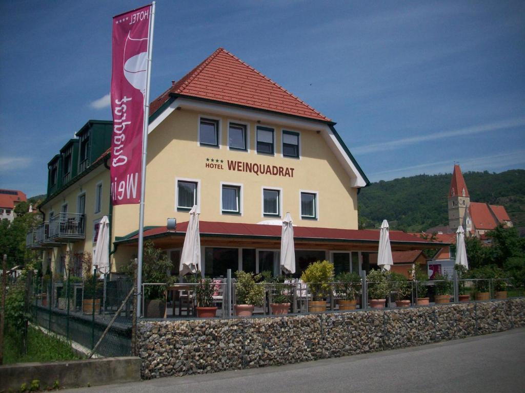 Hotel Garni Weinquadrat Вайсенкирхен-ин-дер-Вахау Экстерьер фото